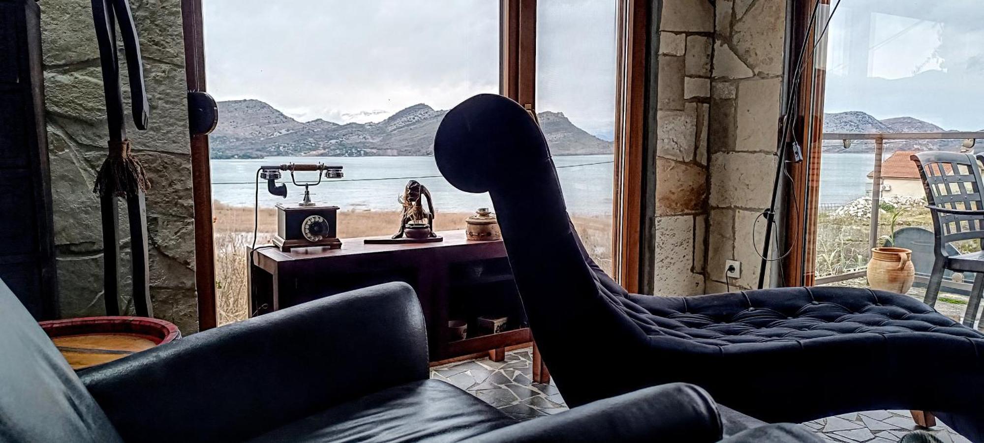 Holiday Home Haustor With Skadar Lake View بودغوريتْسا المظهر الخارجي الصورة